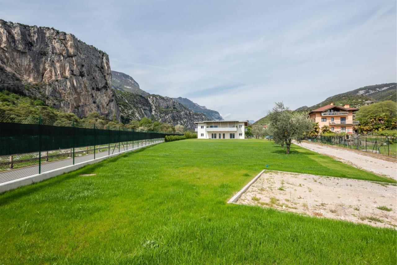 Casa Flavia, Mountains & River Arco Bagian luar foto